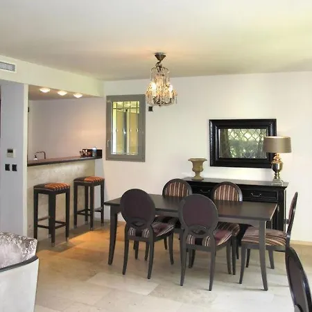 Saint-jean-cap-ferrat Sleeps 8 Pool Wifi 公寓